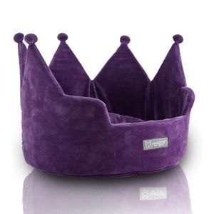 Nandog Crown Dog And Cat Bed